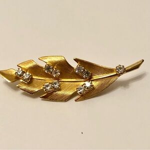 Vintage Gold Tone Leaf Brooch prong set Rhinestones textured